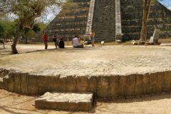 Sito-Megalitico-Maya-Chichen-Itza-Yucatan-Messico-22