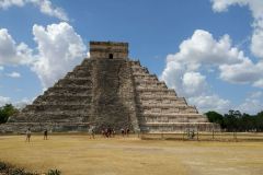 Sito-Megalitico-Maya-Chichen-Itza-Yucatan-Messico-31