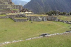 Mura-Poligonali-Incisioni-Altari-Edifici-Rupestri-Megaliti-Machu-Picchu-Aguas-Calientes-Urubamba-Cusco-Perù-137