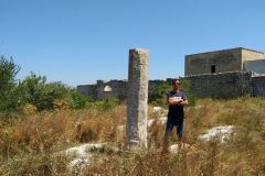 frAnk-e-Menhir-di-Ussano-Cavallino-Lecce-Salento-Puglia-Italia