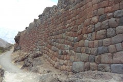 Mura-Poligonali-Megaliti-Altari-Rupestri-Pisac-Cusco-Perù-31