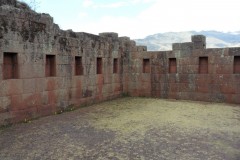 Mura-Poligonali-Megaliti-Altari-Rupestri-Pisac-Cusco-Perù-50