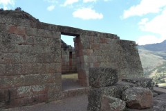 Mura-Poligonali-Megaliti-Altari-Rupestri-Pisac-Cusco-Perù-60