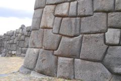 Sacsayhuamán-Mura-Megalitiche-Poligonali-Cusco-Peru-69