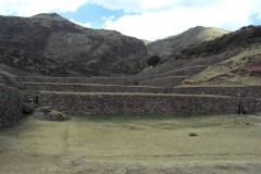 Mura-Poligonali-Megaliti-Tipon-Oropesa-Cusco-Perù-11